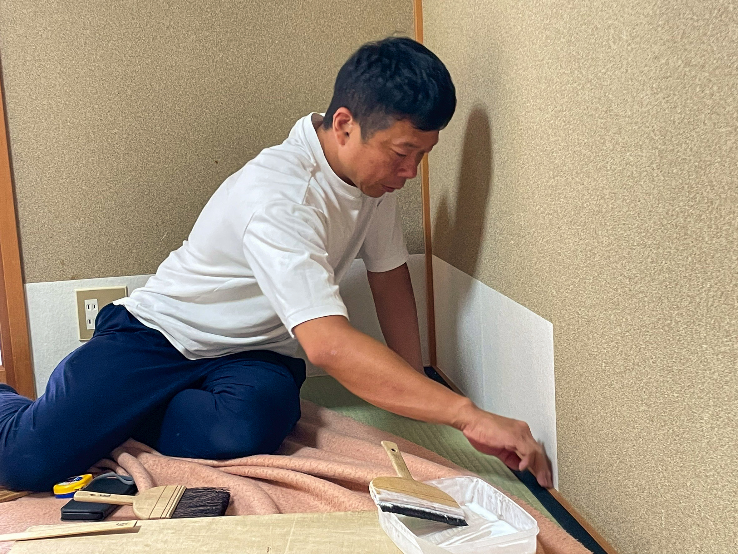 腰張施工時の様子